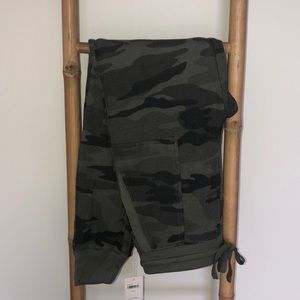 Splendid Camo Waffle Knit Joggers/Leggings NWT XS